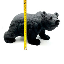 Cargar imagen en el visor de la galería, Hand Carved Obsidian Bear
