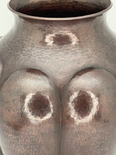 Load image into Gallery viewer, Med Copper Vase from Santa Clara Del Cobre
