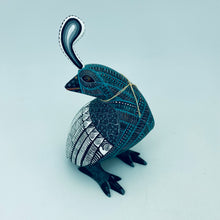将图片加载到图库查看器，Small Alebrije
