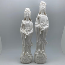 Cargar imagen en el visor de la galería, White Porcelain Quan Yin Fountain

