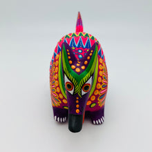 Cargar imagen en el visor de la galería, Armadillo Medium Alebrije
