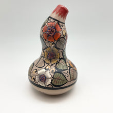 Cargar imagen en el visor de la galería, Traditional Tonala pottery
