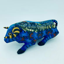 将图片加载到图库查看器，Small Alebrije
