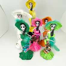 将图片加载到图库查看器，Paper Mache Catrina&#39;s (Small)
