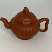 将图片加载到图库查看器，Vintage Yi Xing Clay Teapots
