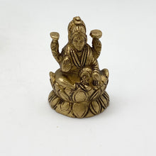 将图片加载到图库查看器，Brass Lakshmi Statues

