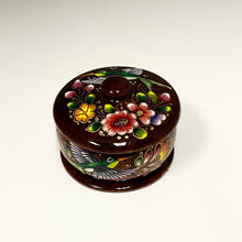 將圖片載入圖庫檢視器 Hand Lacquered Containers By Irma
