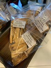 Charger l&#39;image dans la galerie, Palo Santo Stick Incense
