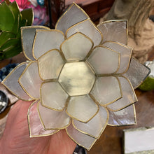 Load image into Gallery viewer, Capiz Shell Lotus 5” Tealights
