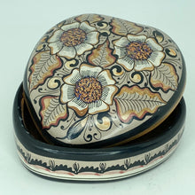 將圖片載入圖庫檢視器 Tonala Burnished Pottery Boxes
