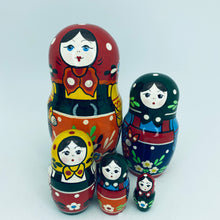 Charger l&#39;image dans la galerie, Russian 5 piece Nesting Doll Set, Large
