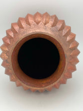 Charger l&#39;image dans la galerie, Large Scalloped Copper Vase from Santa Clara Del Cobre
