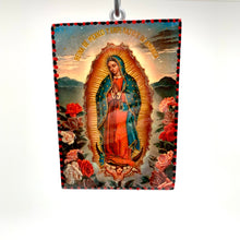 Load image into Gallery viewer, Lacquered Plaques, Mexico
